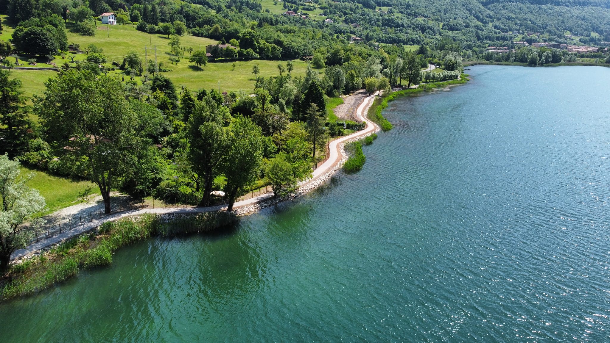 SABATO 24 GIUGNO TUTTA LA POPOLAZIONE E' INVITATA A PARTECIPARE ALL'EVENTO DI INAUGURAZIONE DEL NUOVO LUNGOLAGO MONASTEROLO - LOCALITA' MOJ!
